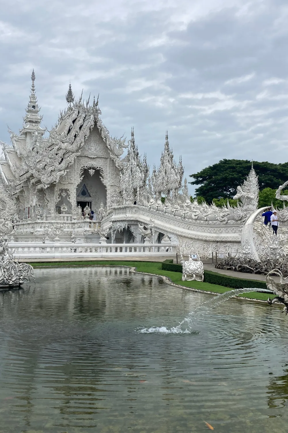 Templo Branco de Chiang Rai, na Tailândia